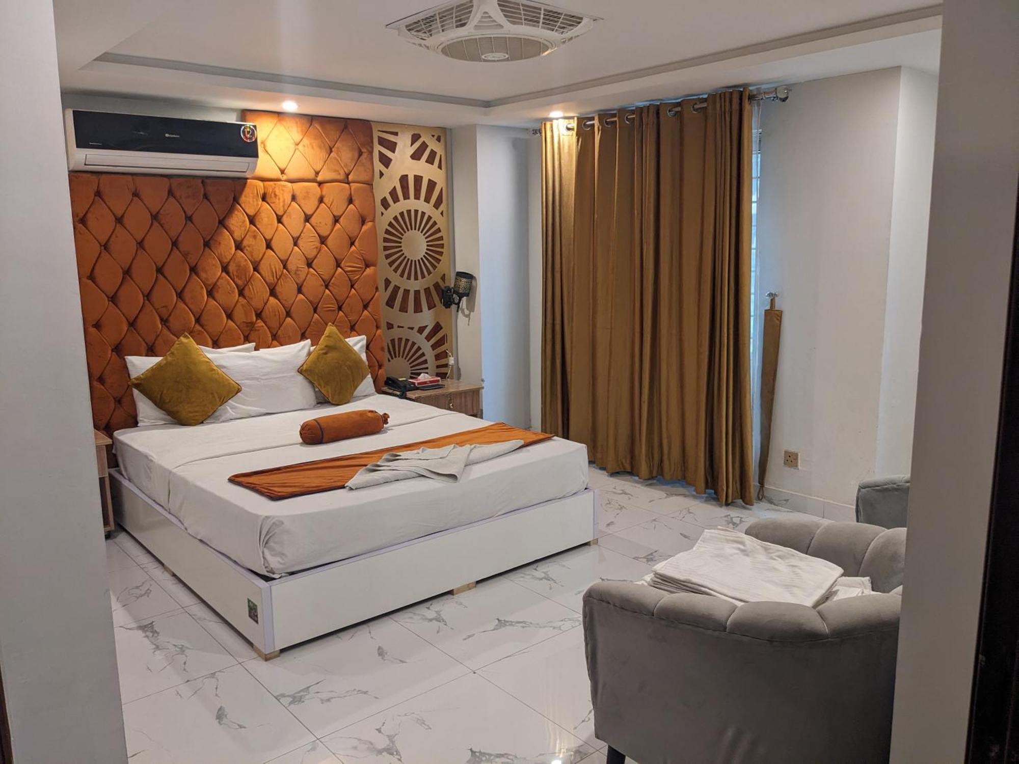 Nueva Hotel اسلام اباد المظهر الخارجي الصورة